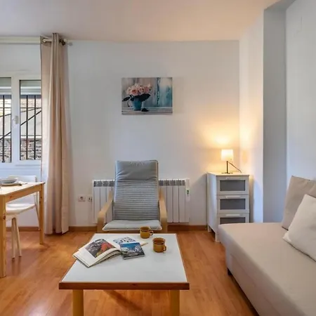 House Moon * Sierra Nevada