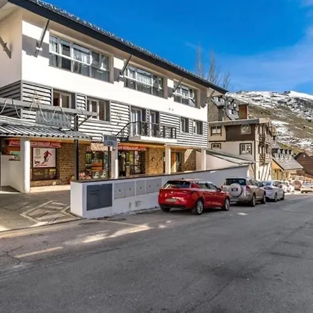 House Moon * Sierra Nevada