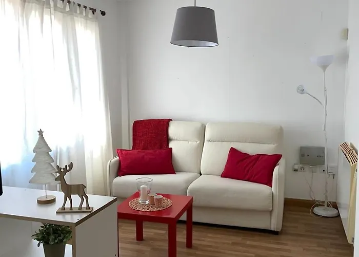 House Moon סיירה נבדה